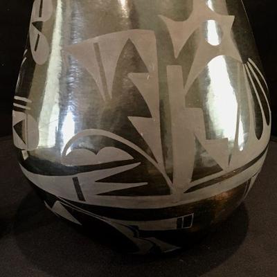 San Ildefonso Pueblo large Black on Black pot, Circa 1980-1990 signed by Carmelita Dunlap 1925 - 1999