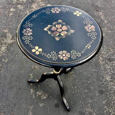 Accent Table, round, black with role floral design 14