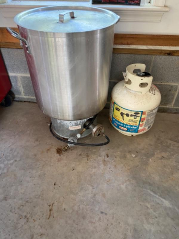Lot 214 Extra Large Stock Pot with Propane Burner