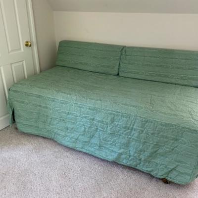 Lot # 218 Twin Daybed Bedding 