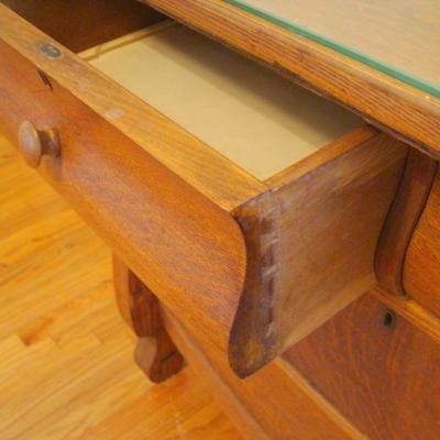 B2101 - Large Wooden Dresser