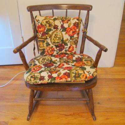 B2 - 103 Wooden Rocking Chair