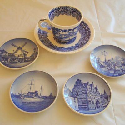 B2 106 - 6 Pc. Blue & White Porcelain Set - 1 Cup & 5 Saucers