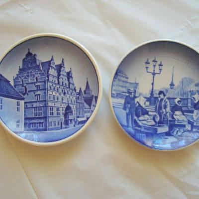 B2 106 - 6 Pc. Blue & White Porcelain Set - 1 Cup & 5 Saucers