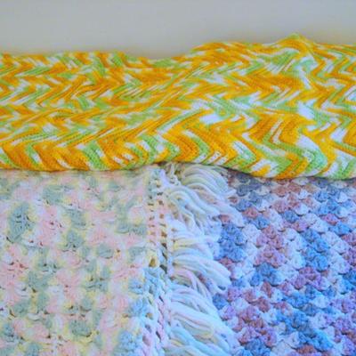 B2 115 - Assorted Afghan Throws (3)