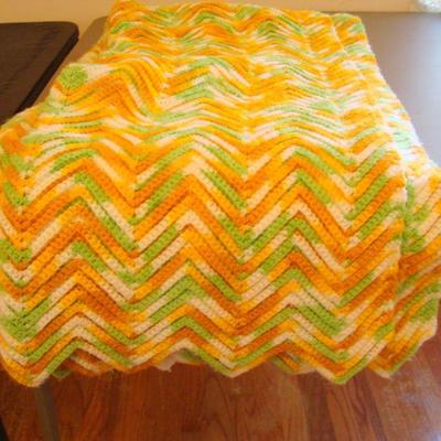 B2 115 - Assorted Afghan Throws (3)