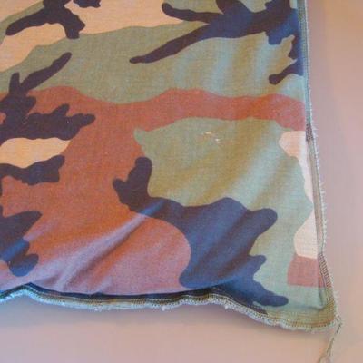 B2 117 - Camouflage Patterned Bedding 