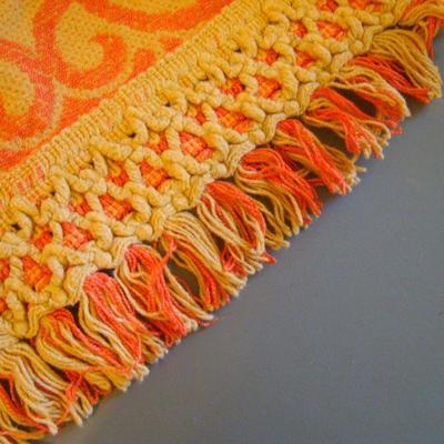 B2 118 - Large Orange Vintage Bed Spread - King ?