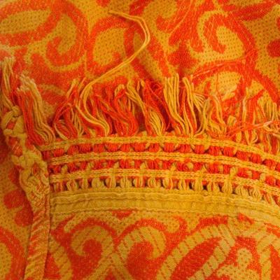 B2 118 - Large Orange Vintage Bed Spread - King ?