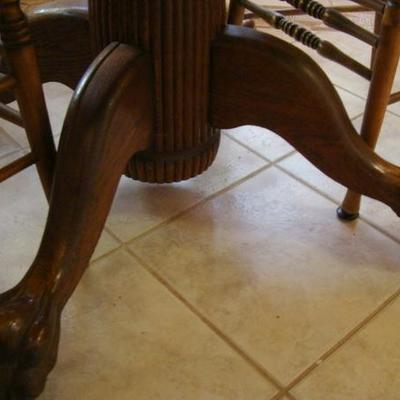 K101 - Round Wooden Claw Footed Dining Table w/ 4 Chairs