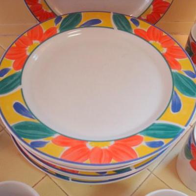 K102 - International Brand Dishware 