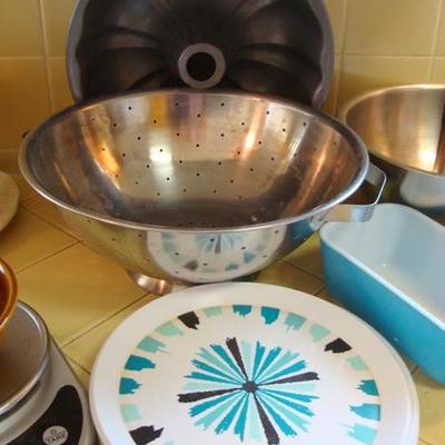 K107 - Numerous Kitchen Items