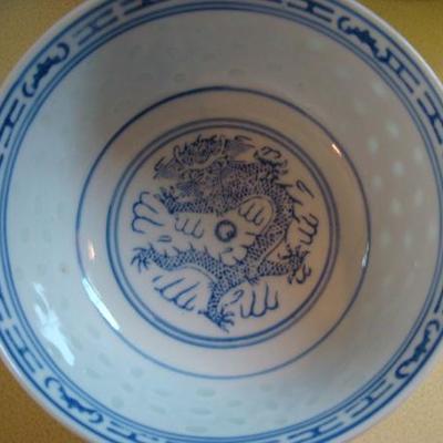 K108 - 8 Pc. Oriental Glass Bowl Set