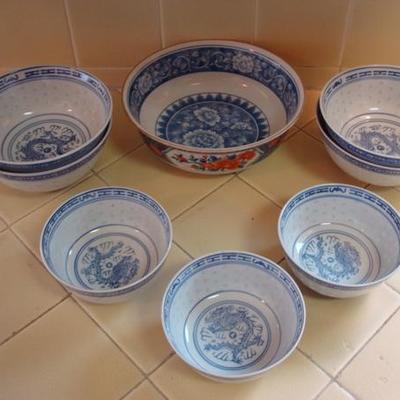 K108 - 8 Pc. Oriental Glass Bowl Set