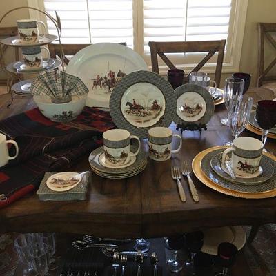 Ralph Lauren Wedgwood Balmoral Hunt china place settings for 8-10 plus a large Polo platter and serving bowl. Item #14