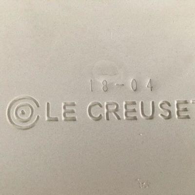 Le Creuset 9" Square Covered Casserole dish in creamy yellow. Pristine! Item#23