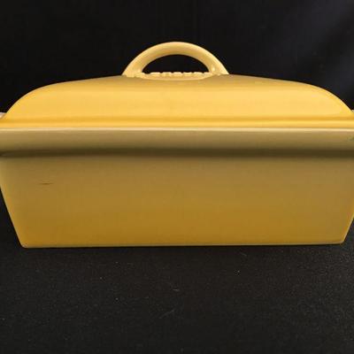 Le Creuset 9" Square Covered Casserole dish in creamy yellow. Pristine! Item#23