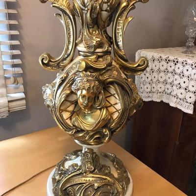 Beautiful Italian Gold Gilt Table Lamp