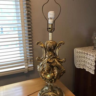 Beautiful Italian Gold Gilt Table Lamp