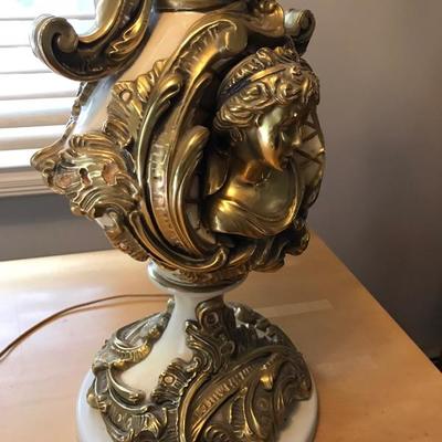 Beautiful Italian Gold Gilt Table Lamp