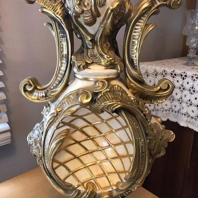 Beautiful Italian Gold Gilt Table Lamp