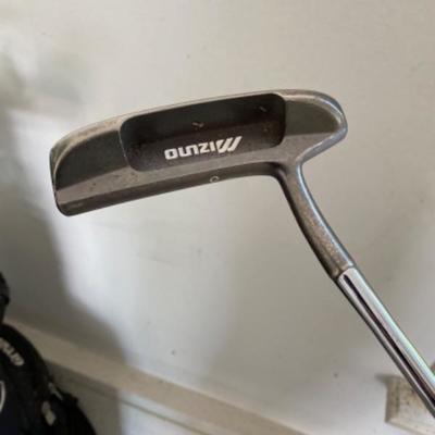 Lot # 239 Taylor Made Golf Club Set 