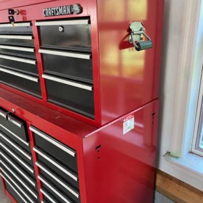 Lot # 241 Large 22 drawer Craftsman Tool Chest 