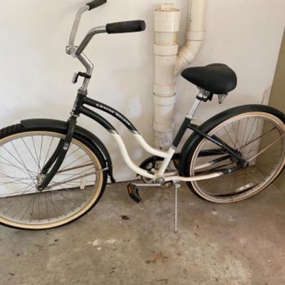 Lot # 244 Hampton Cruiser Bicycle 