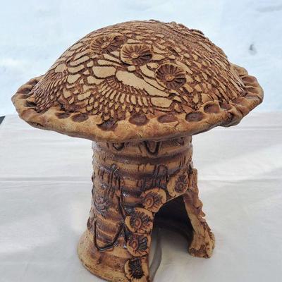 Hand-made Clay Mushroom Toad House