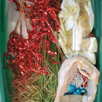 Christmas Decor Lot H