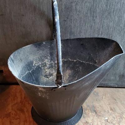 Metal Ash Bucket