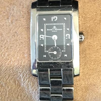 Baume Mercier Ladies Watch Swiss. Brand new battery. Works quite well.Item #75