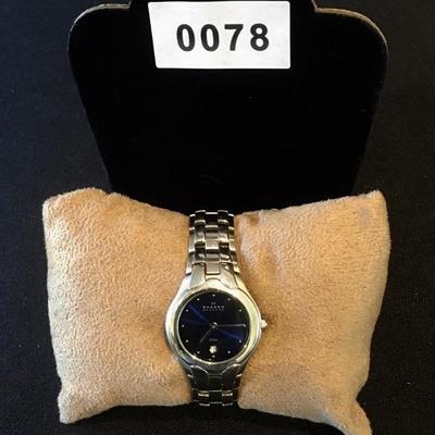 Ladies Skagen  Denmark Blue Face Steel Bracelet Watch. New Battery. Item #78