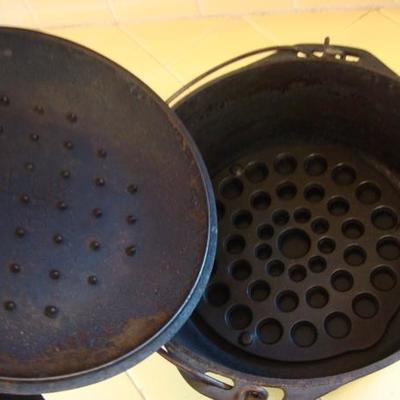 K 111 - LODGE 10 1/4 Dutch Oven w/ Drip Top Lid #8