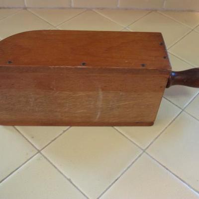 K 115 / 116 - Primitive Crater & 2 Wooden Wall Hangings