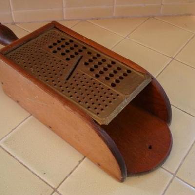 K 115 / 116 - Primitive Crater & 2 Wooden Wall Hangings