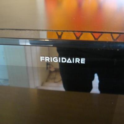 GR 101 - Black Frigidaire Microwave