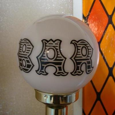 GR 103 - Vintage Bar Lamp w/ 18" tall w/ Beer Stein Base