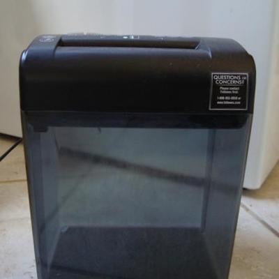 GR 105 - Fellows Paper Shredder