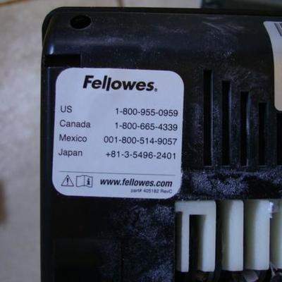 GR 105 - Fellows Paper Shredder