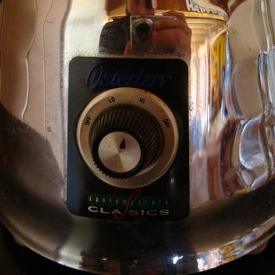 GR 106 - Osterizer Blender w/ Glass Container