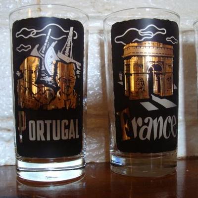 GR 115 - Vintage (8) pc Tumbler Set