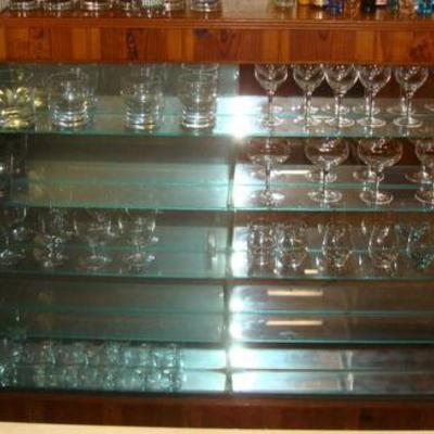 GR 119 - Cabinet Full of Barware / Glasses 
