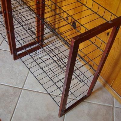 GR 124 - (2) Wire Racks