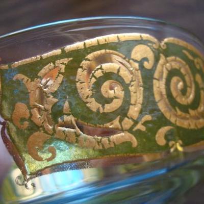 GR 145 - Bowls & Glasses - Avocado Green w/ Gold Relief