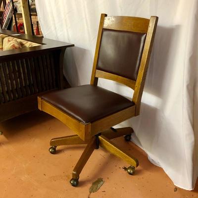 Lot 6 - Leather Stickley Desk Chair
