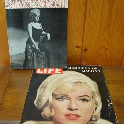 GR 160 - Lot of 2 Magazines - Marilyn Monroe Covers