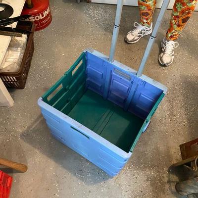 Collapsible Rolling Plastic Crate  