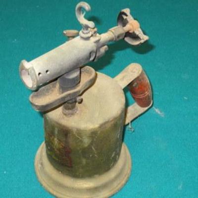 G 107 - Antique Torch (broken knob)
