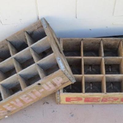 P 111 - (1) Pepsi & (1) Seven-Up Wood Crate